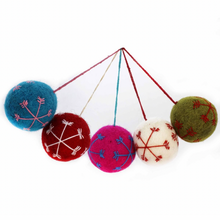 Load image into Gallery viewer, Handmade Felt Christmas Tree Baubles

