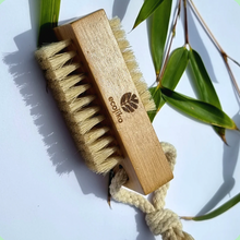 Load image into Gallery viewer, Bamboo Nail Brush with Rope
