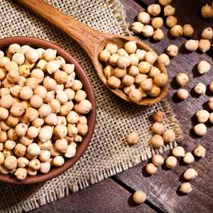 Organic Chickpeas in bowl