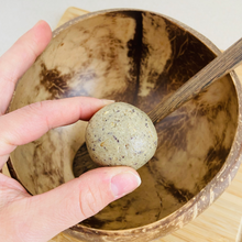 Load image into Gallery viewer, Vegan protein balls lemon and blueberry - Refill Mill
