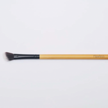 Load image into Gallery viewer, Bamboo Vegan Angled Blending Makeup Brush - Refill Mill
